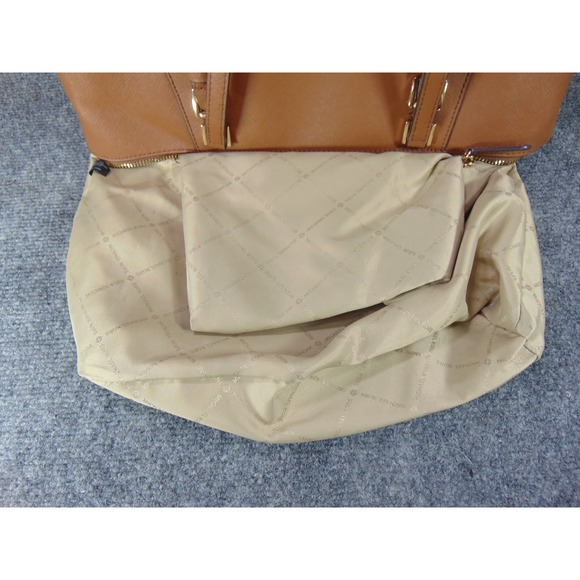 Michael Kors Jet Set Travel Charlotte Tote Acorn Brown Saffiano Leather Purse - Picture 9 of 16